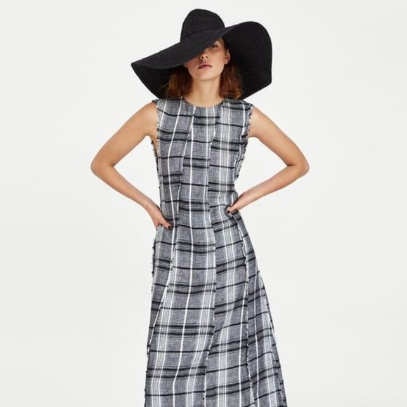 Zara Linen Checkered Maxi Dress - Picture 2 of 4